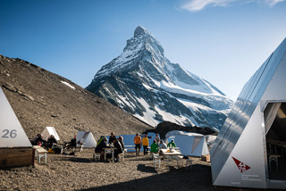 During the reconstruction of the Hörnli hut in the summer of 2014, a Base Camp for climbers was maintained on the Hirli on 2,880 meters.